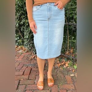 NWOT denim skirt